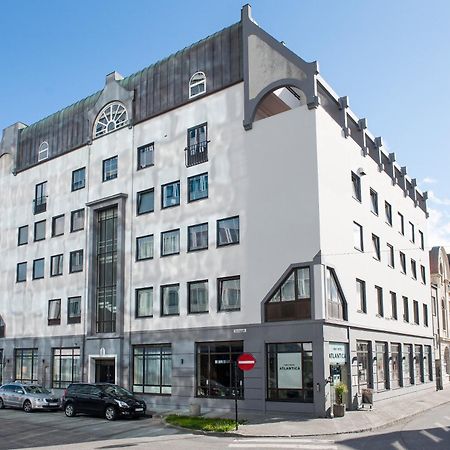 Four Monkeys Hotel Ålesund Kültér fotó
