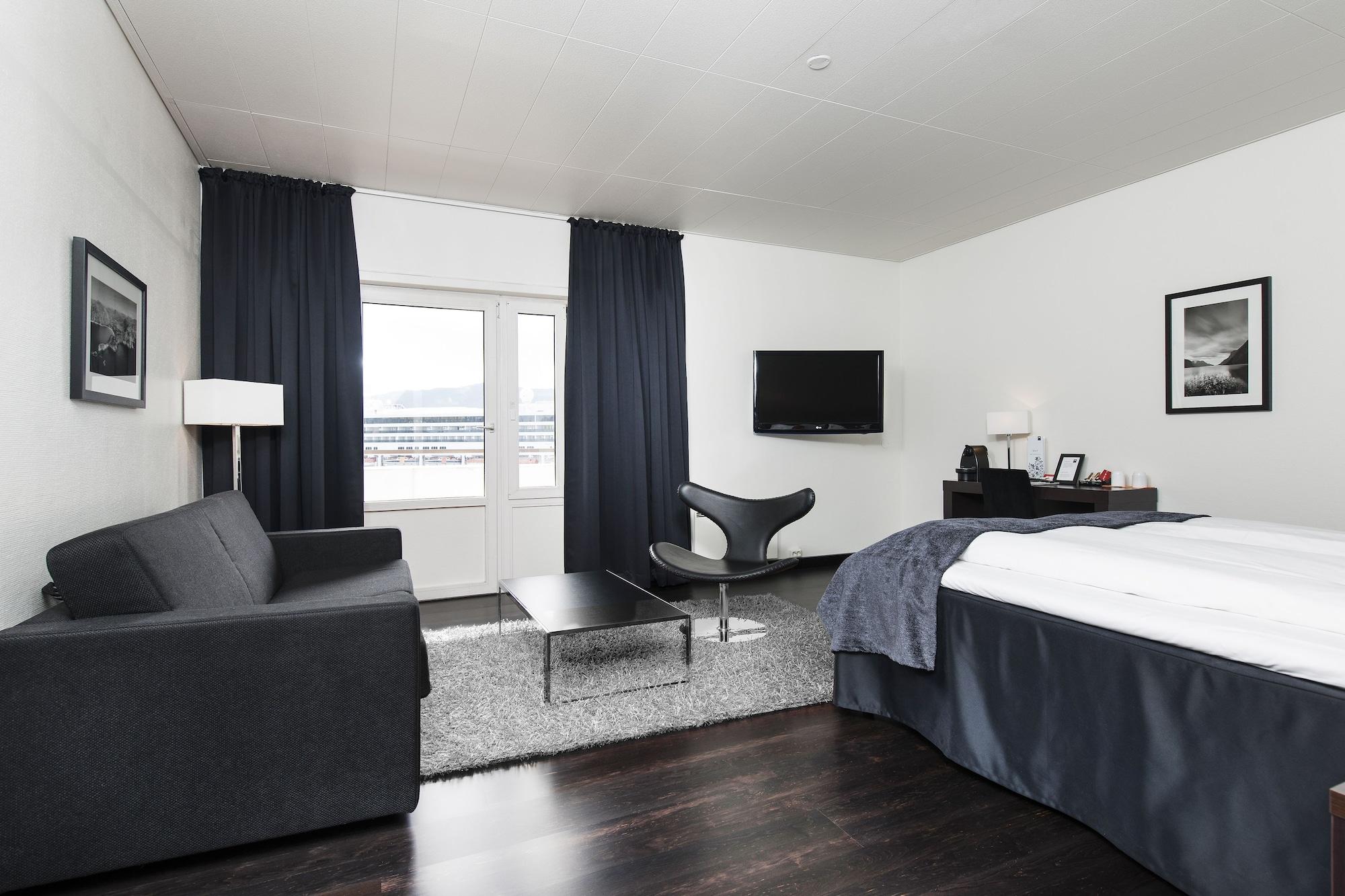 Four Monkeys Hotel Ålesund Kültér fotó
