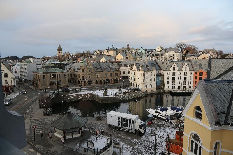 Four Monkeys Hotel Ålesund Kültér fotó